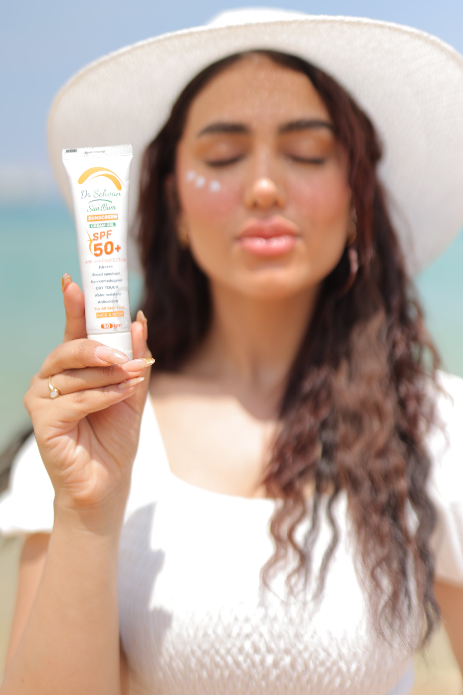 Sun Screen Cream Gel SPF50 – كريم جل واقٍ من الشمس